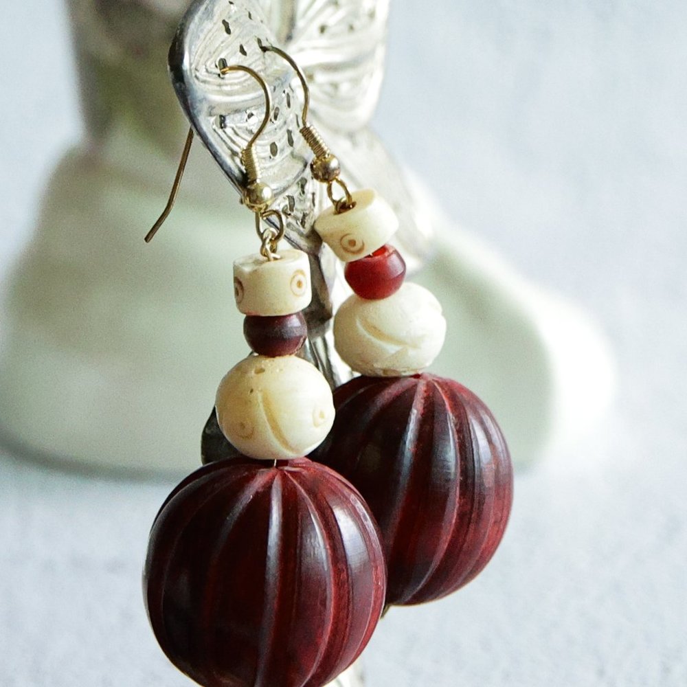 Handmade African Tribal chunky Beaded Boho Necklace, Earrings, and Gemstone ring - Picture 6 of 6